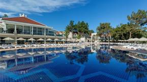 LONG BEACH CLUB NATURE Pools & Beach